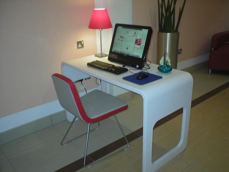 Hotel Ibis London Heathrow Airport Hillingdon Esterno foto