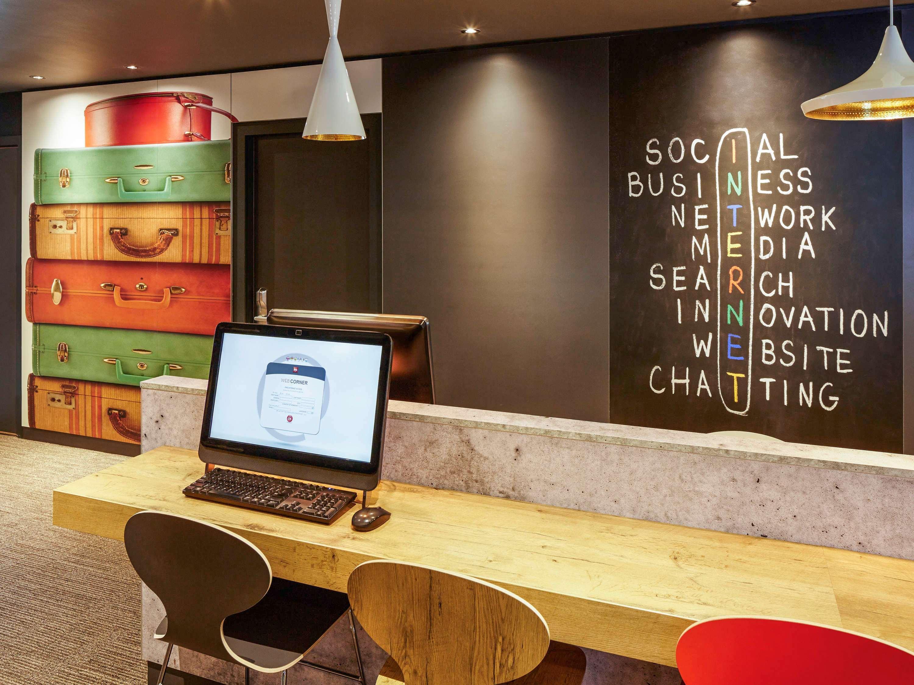 Hotel Ibis London Heathrow Airport Hillingdon Esterno foto