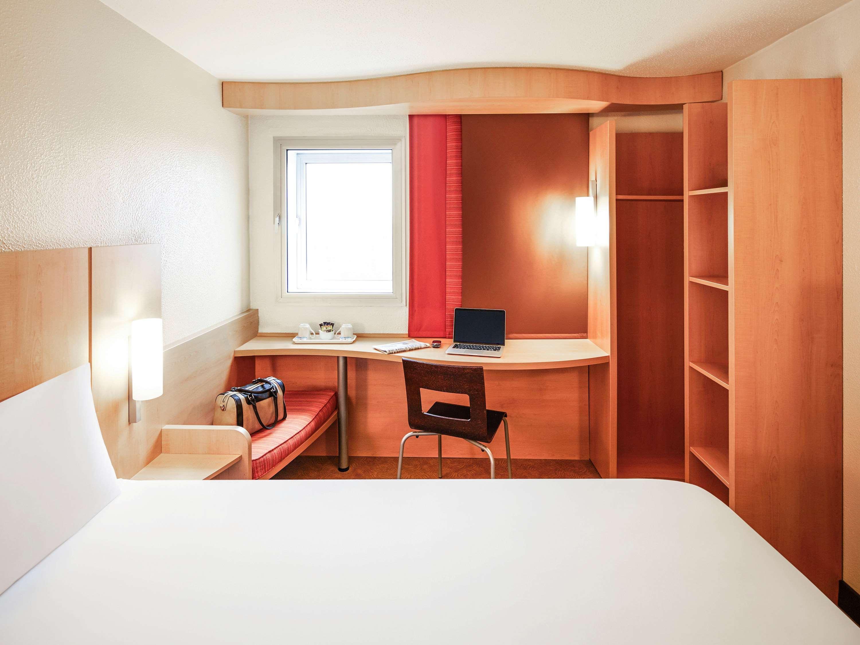 Hotel Ibis London Heathrow Airport Hillingdon Esterno foto