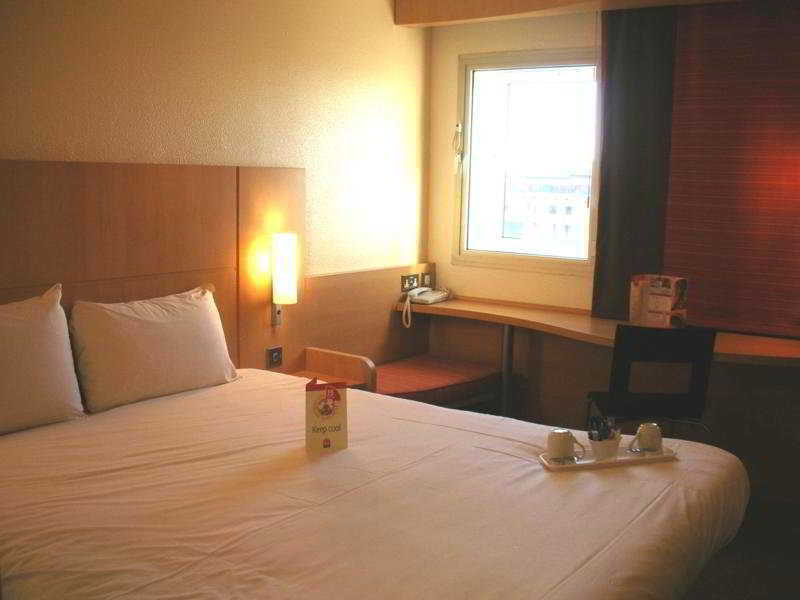 Hotel Ibis London Heathrow Airport Hillingdon Esterno foto