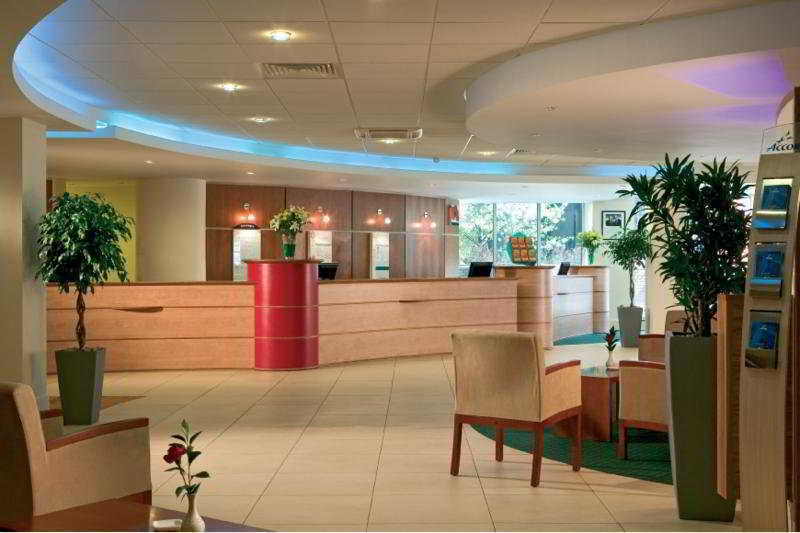 Hotel Ibis London Heathrow Airport Hillingdon Esterno foto